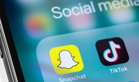 tiktok-vs-snapchat-2022-870x440 tiktok-vs-snapchat-2022-870x440